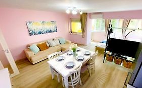 Top Location !!Free Parking!! 